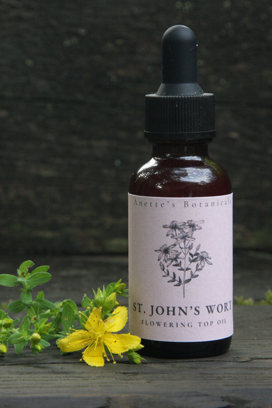 St. John's Wort Flowering Tops Oil