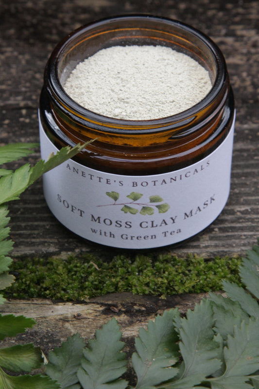 Soft Moss Clay Mask with Green Tea